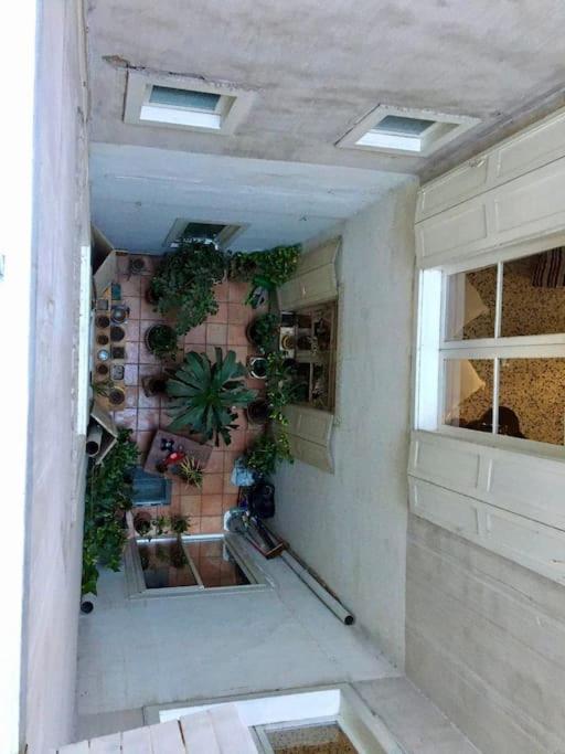 "Euzet" Joli Appartement A 2 Pas Du Centre Ville セット エクステリア 写真
